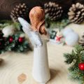 Aniołek z papirusem figurka 15 cm