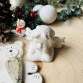 Aniołek ceramiczny biały