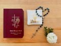 Zestaw komunijny - różaniec w etui i modlitewnik