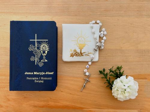 Zestaw komunijny - różaniec serduszka w etui i modlitewnik