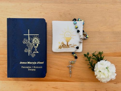 Zestaw komunijny - różaniec serduszka w etui i modlitewnik